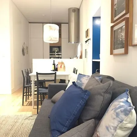 Luxury And Beautiful In Chiado Лиссабон