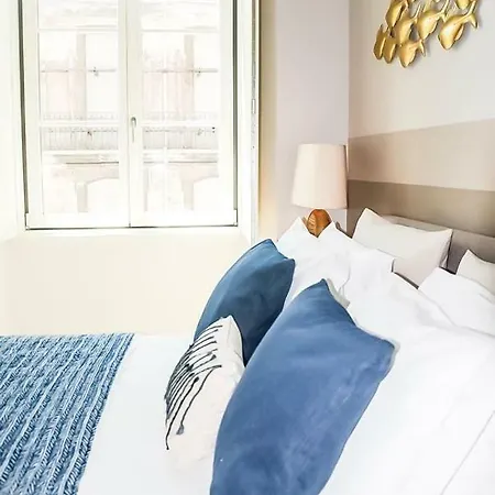 Luxury And Beautiful In Chiado Appartamento Lisbona