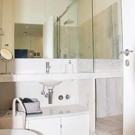 Апартаменты Luxury And Beautiful In Chiado