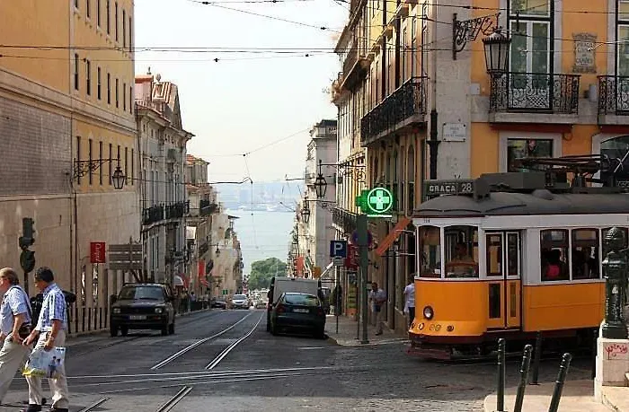 Luxury And Beautiful In Chiado Διαμέρισμα Lisboa
