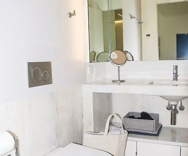 Luxury And Beautiful In Chiado Διαμέρισμα Lisboa